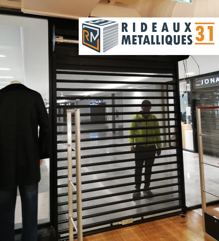 rideau metallique magasin de vêtement - RM31